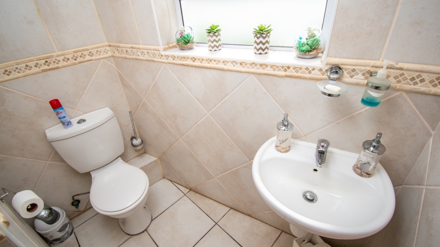 3 Bedroom Property for Sale in Jeffreys Bay Central Eastern Cape